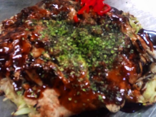 名物・かきおこ!牡蠣の旨みがぎゅっと味わえる!_お好み焼オレンジハウス