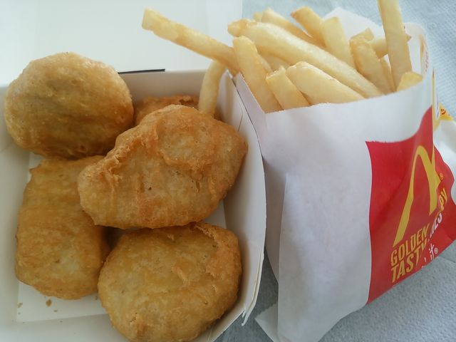 マクドナルド_マクドナルドJR西宮駅店
