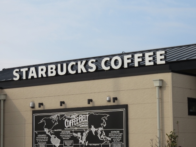 外観_スターバックス・コーヒー カインズモール彦根店