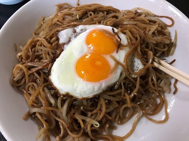 焼きそばMサイズ。_三浦屋