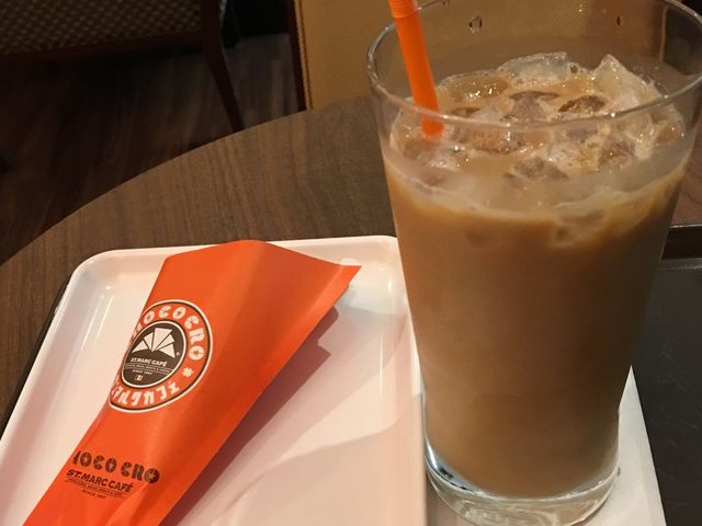 チョコクロとアイスコーヒー_サンマルクカフェ