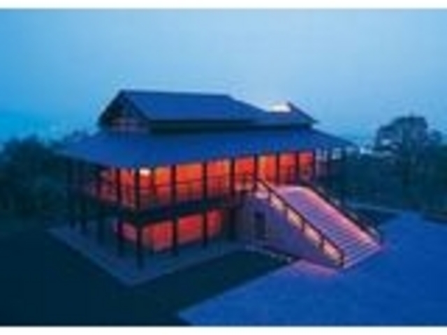 外観_光の館