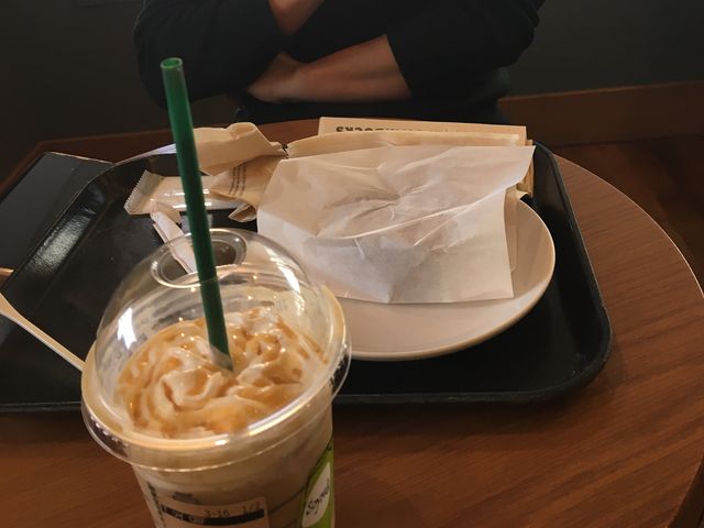 キャラメルマキアート_スターバックスコーヒー関西国際空港1階サウスゲート店