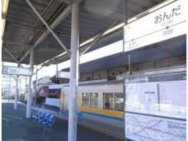 かつ工房和幸あかね台店の最寄り駅はこどもの国線恩田駅の改札からすぐ。_かつ工房和幸あかね台店