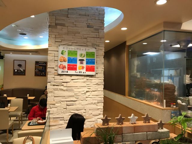 店内_モスバーガーパレット久茂地店