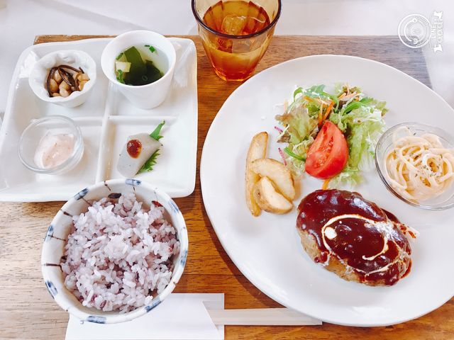 ハンバーグランチ_ギャラリーカフェ 華のうつわ