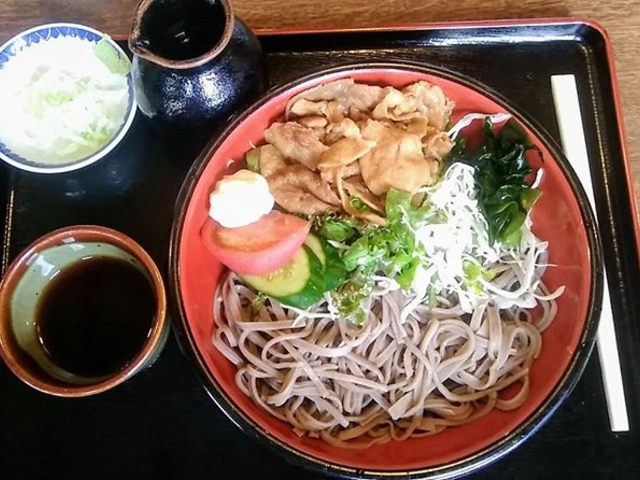 スタミナ冷やしそば_高瀬屋そば店