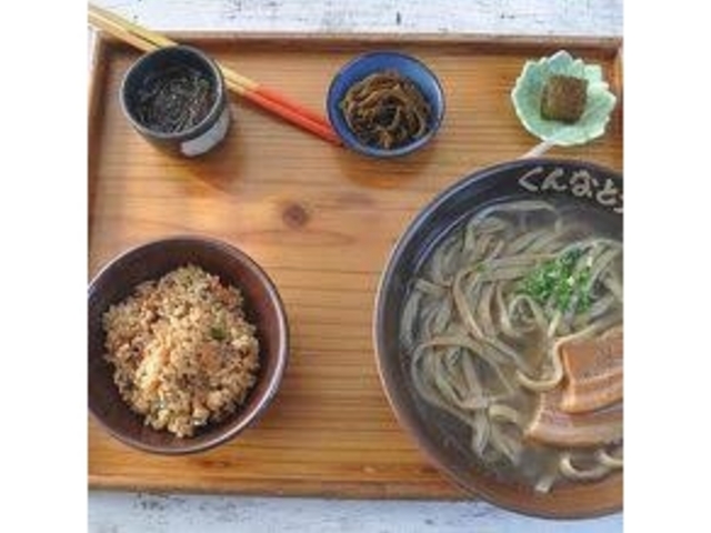 全部おいしい_もずくそばの店 くんなとぅ