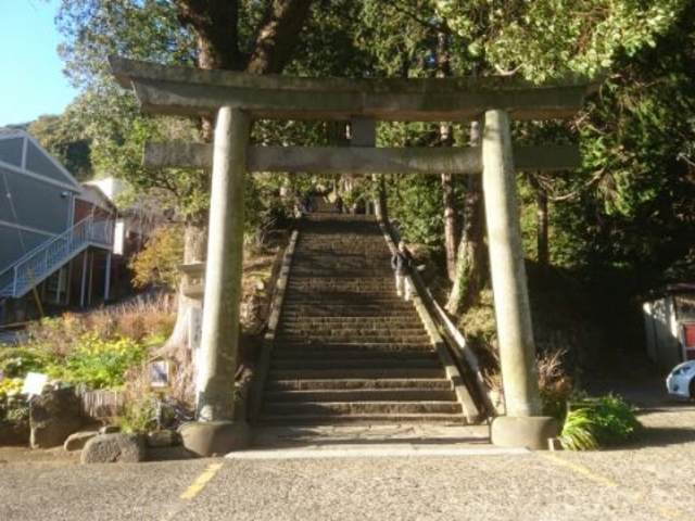 いよいよ登り_伊豆山神社