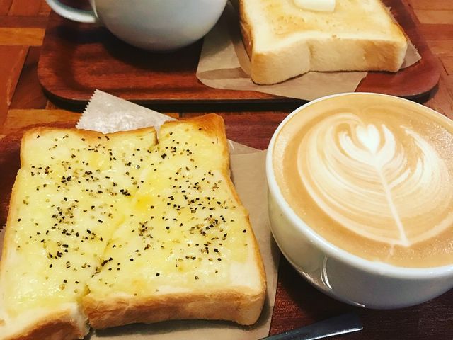 モーニング_FEBRUARY CAFE