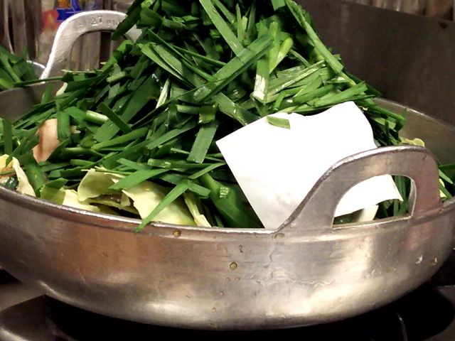 宴会用の鍋_元祖もつ鍋楽天地 天神本店