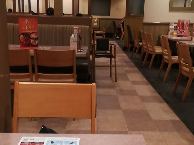 店内_ガスト 杁ケ池店
