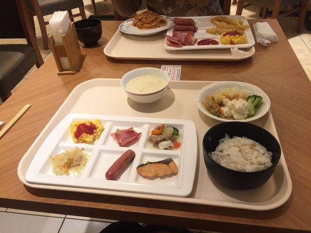 朝食バイキング_バイキングレストラン MARSEN