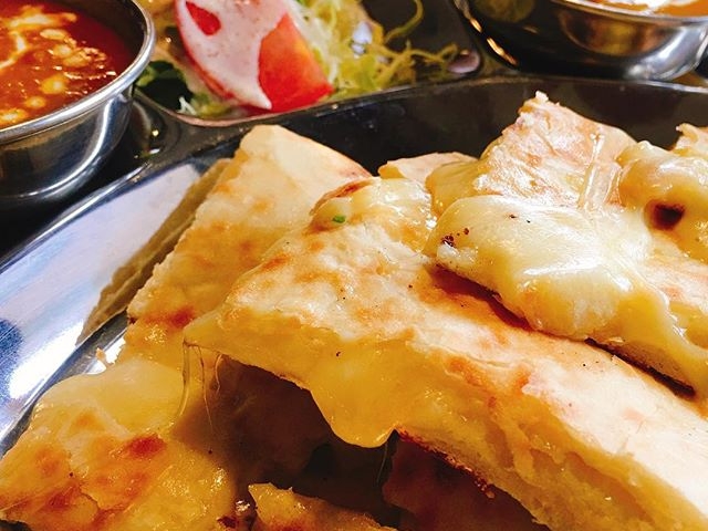 チーズナン_ヒマラヤンアジアンダイニング&バー