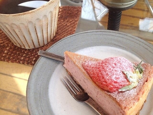 ケーキのセット_カフェ 崖の上