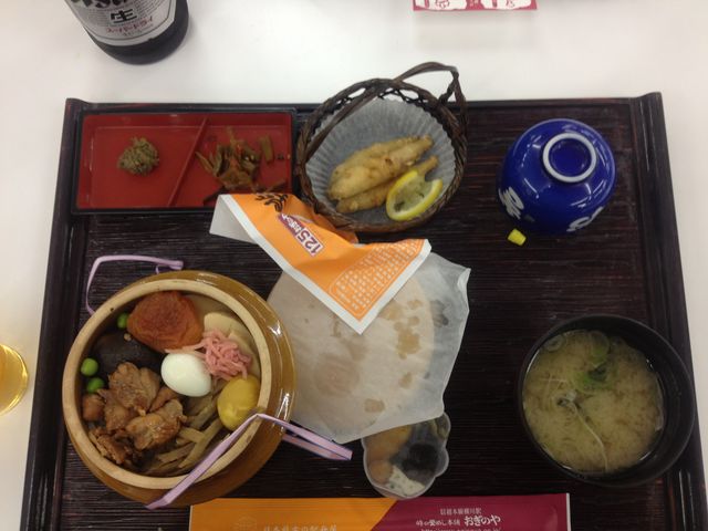 釜飯とビールの愛称は、ばっちり!_おぎのや