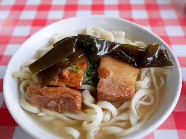 昆布がまたいい_宮里そば