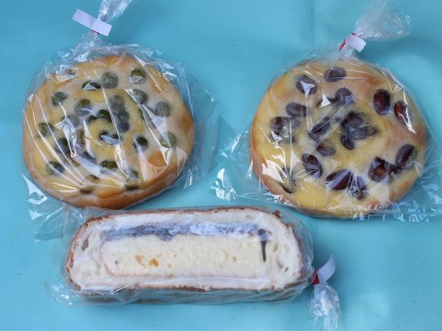 「シベリア」と豆パン_プチ・トリフ 山屋