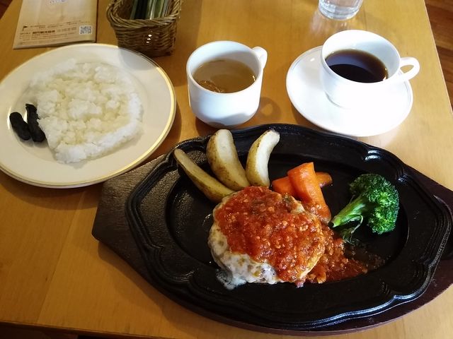 ハンバーグステーキ_今出川珈琲館