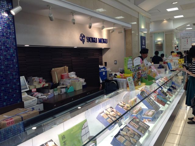 店頭_ヨックモック・東武百貨店池袋店