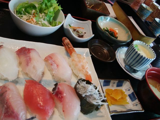 刺身御前980円だったかな?_個室居酒屋 三代目まんりょう 地鶏や肴や鰻やら