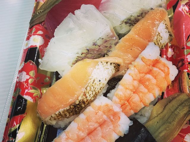 お寿司_はまだお魚市場