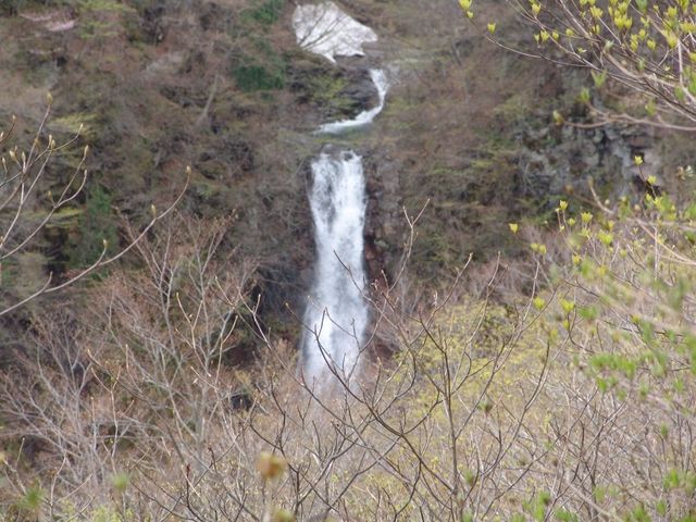 途中の展望台から_高湯不動滝遊歩道