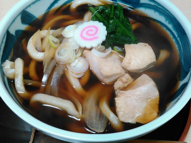 かしわ 500円_元祖 西山手打ちうどん いづみや