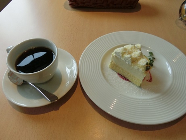 ルタオのカフェ_ルタオ