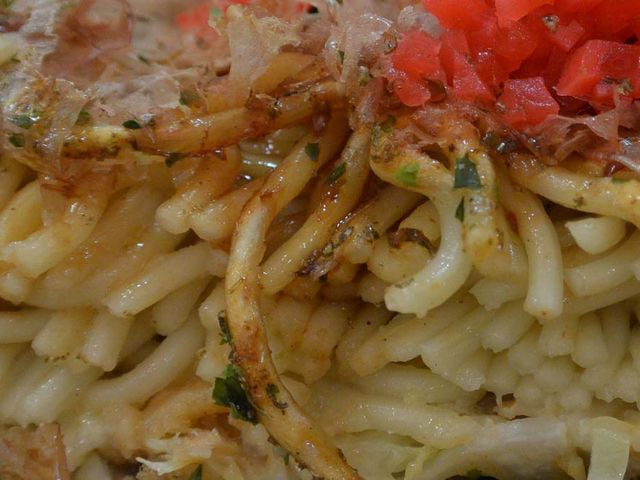関西風肉そばお好み焼き(ツナそば) _童子