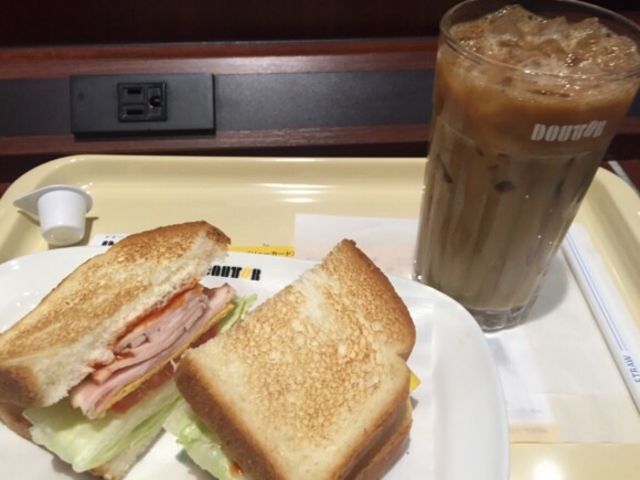 トーストサンドです。_ドトールコーヒーショップ 飯田橋ラムラ店(GOURMET COFFEE DOUTOR)