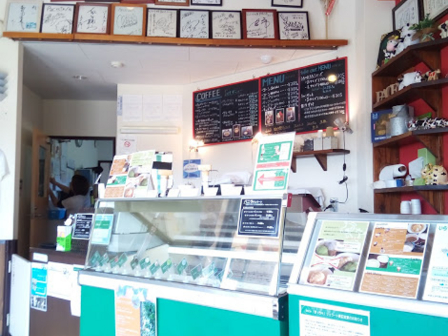 開放感のある店内_ジェラート工房Pace