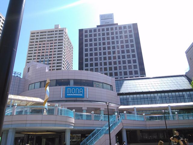 駅前広場から見た建物_MONA新浦安