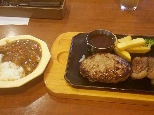 ハンバーグ_ビッグボーイ明石大久保店