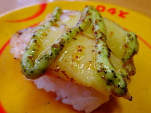 これが炙りサーモンバジルチーズです☆_スシロー鳥栖古賀店