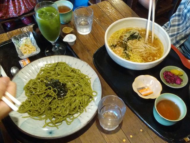 ざるそば風と汁麺_甘味茶房かすが