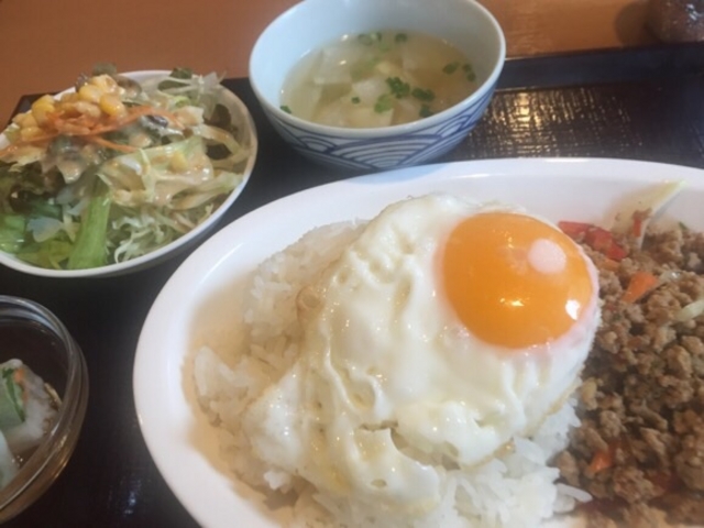 ひき肉が美味しいガパオです。_アルン