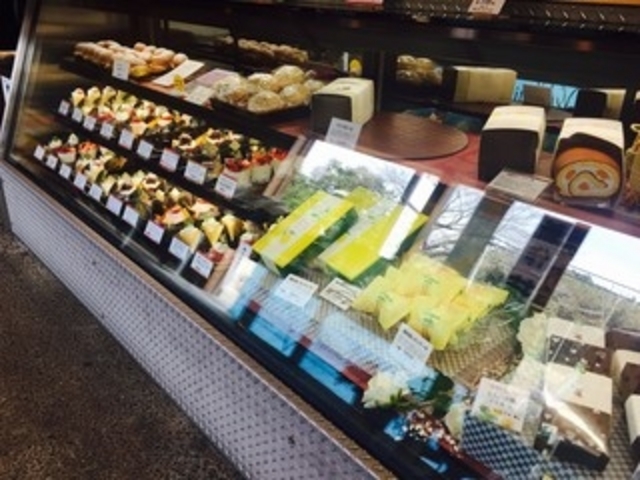 店内_和洋菓子司 入河屋 尾奈店