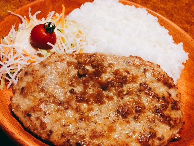 レギュラーディッシュハンバーグ300g_びっくりドンキー 多賀城店