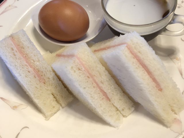 モーニング_レオポン