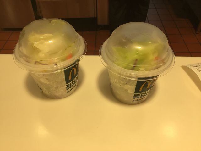 オーダーしたサラダ _マクドナルド50号下館店