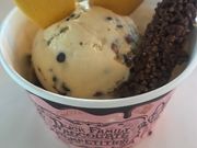 ゴミニャンさんのアイスクリームコーンの投稿写真1