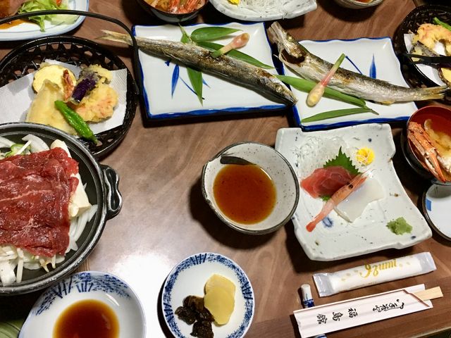 夕食はザ・旅館のお料理という感じでした。_福島館