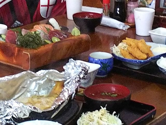 さしみ、バター焼き、フライ_さしみ亭