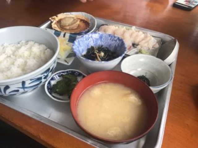 定食です。_正立食堂