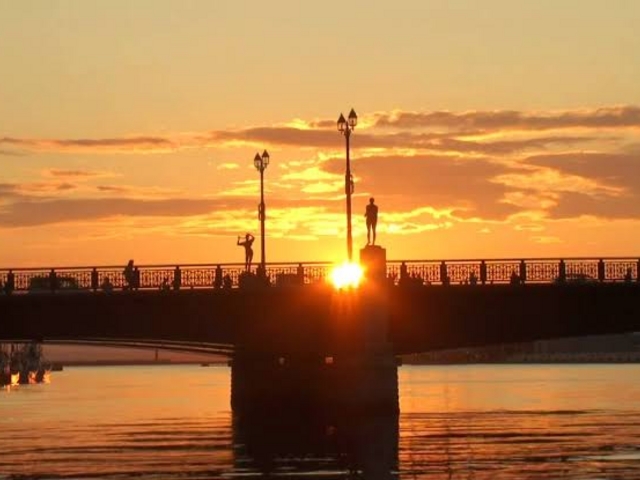 夕陽_幣舞橋