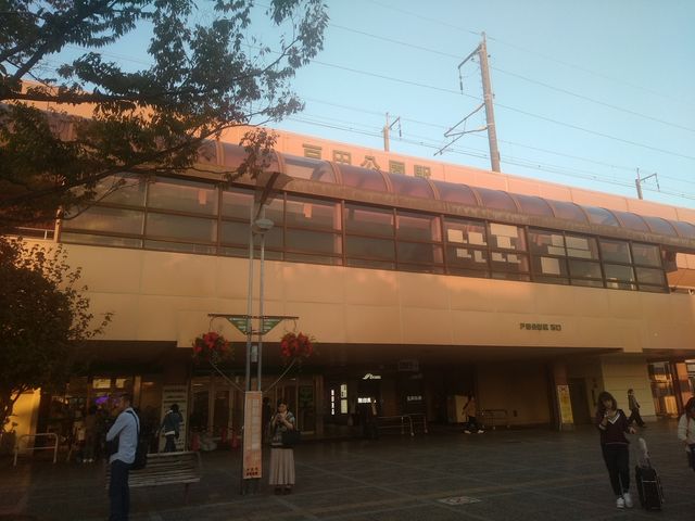 JR埼京線戸田公園駅_ロッテリア戸田公園駅前店