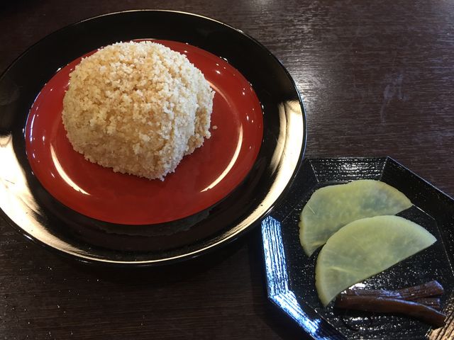 くるみおはぎも美味しかったです。_信州蕎麦の草笛 上田お城前店