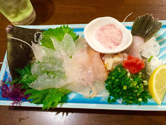 ろばた仁 本カワハギの活き造り_ろばた 仁
