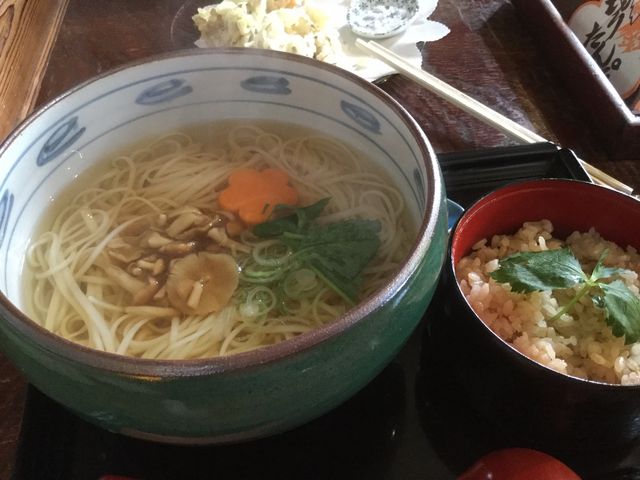 きのこうどん_古泉洞